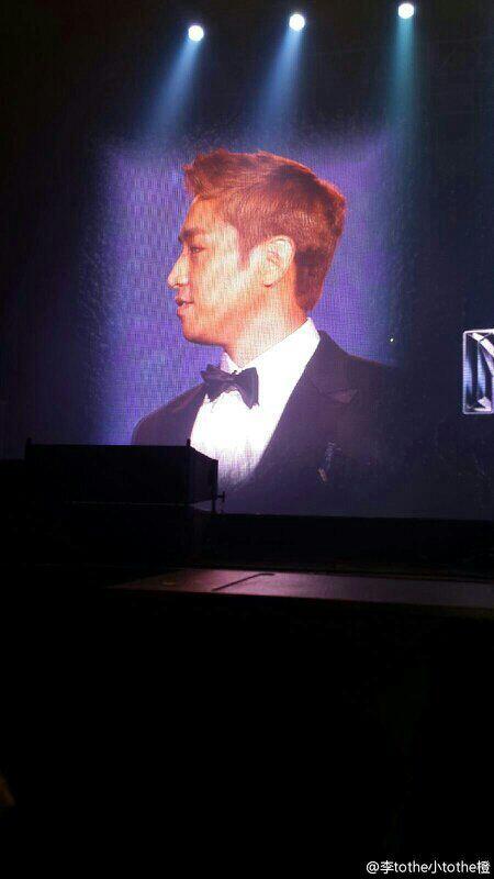 0vcmiumiu's tweet image. EricMun♥140525 #Mstep ♥cr.李tothe小tothe橙