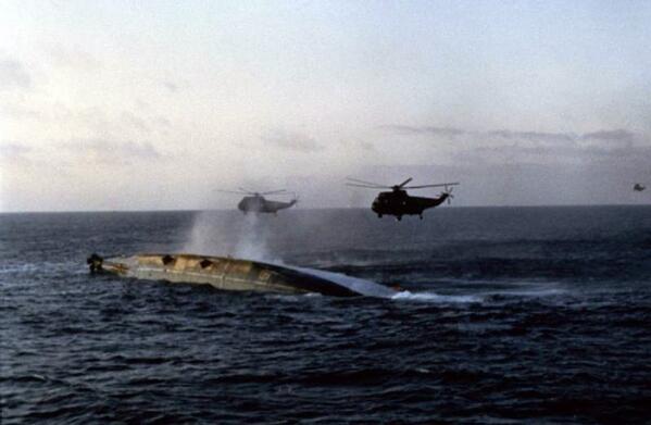 #HMSCoventry capsized and soon to sink, with 19 of her crew still aboard. OTD 1982. #Falklands