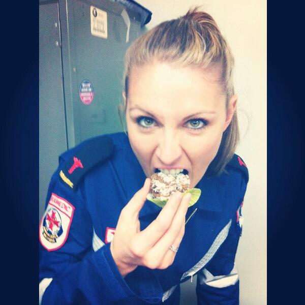 lwjef1's tweet photo. Hangry :) http://t.co/31Nhacwc4v