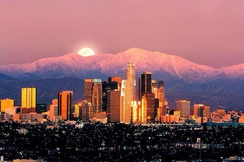 ThatIsEarth's tweet image. Van Couver is beautiful