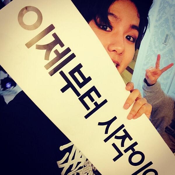 WITHEXOcom's tweet image. 😘“@exofanunion: 엑소 이제부터 시작이야! #TheLostPlanet #WeAreOne #exofanunion http://t.co/A6m30fSQ7A”