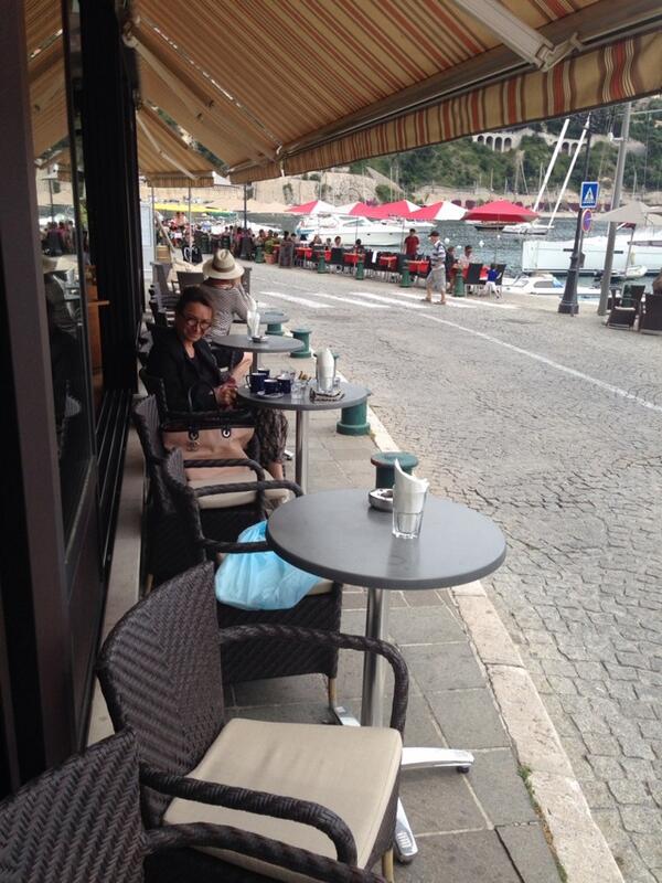 sedefiybar's tweet photo. yorgunluk kahvesi tesekkurlere cevap molasi #villefranche @Akbag_Demet @ulkergurun http://t.co/1E7aQ0Fxlo