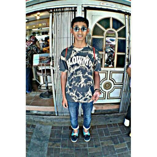 Yenyot's tweet image. #Ootd #SupportOurLocalBrand #SlowmoClothing #MensWear #MenStyle #Simple