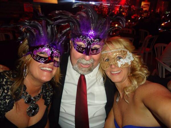 nancypants4319's tweet photo. @SachemNews @brantnews good times at haldimand county mayors gala http://t.co/NPvkmBvn07