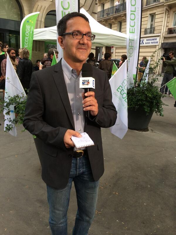 nono80000's tweet photo. Serge est dans la place... Tout baigne#France3 #EELV http://t.co/T3uBjB4s2s