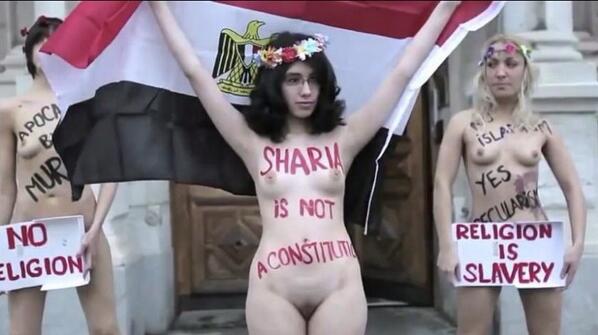 YourGodsAMyth's tweet photo. Sharia is not a constitution #ShirtlessSunday #pray #prayerrequest #Prayer 
@MamaAtheist 
@AtheistLauren
@JihadistJoe http://t.co/KacbIQrVLC