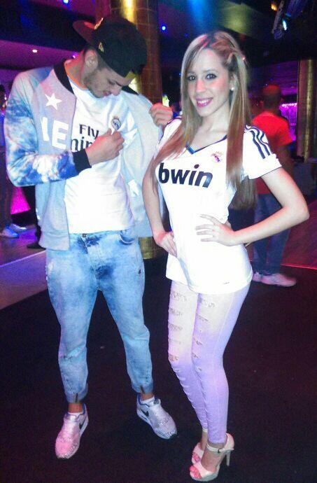 EvaTrzg1's tweet photo. CAMPEONES DE EUROPA!!! #LaDecima #OrgulloBlanco http://t.co/ICgPSbrExA