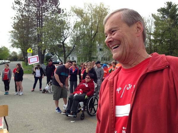 Great photo bomb by our Mayor @bradwoodside #MSWalk #1DayinMay the walk is on!