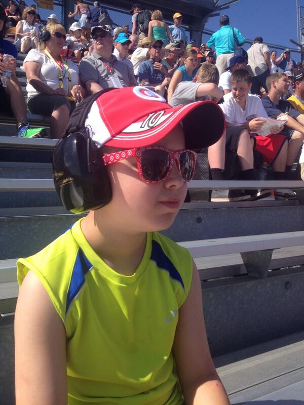 StephHelvie's tweet image. Advertising my 401k at Indy 500 stands!!  #canthurt #awesomeraceday