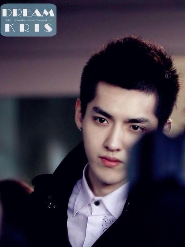 SkulLaeEy's tweet photo. หน้าสดอู๋อี้ฝาน ย้ำ เบ้าสดๆ อ่านปากณัชชานะคะ เ บ้ า ส ด  #หล่อจนต้องร้องขอชีวิต http://t.co/JNhszdV1j9
