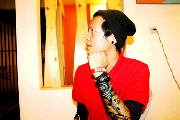 ryan_gidiw's tweet photo. I.D.G.A.F http://t.co/T9DJZ8z2US
