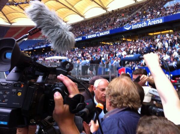 SPORT1's tweet photo. Im Interview #HSVPlus -Initiator #Rieckhoff @HSV http://t.co/8Y4chmwWuG