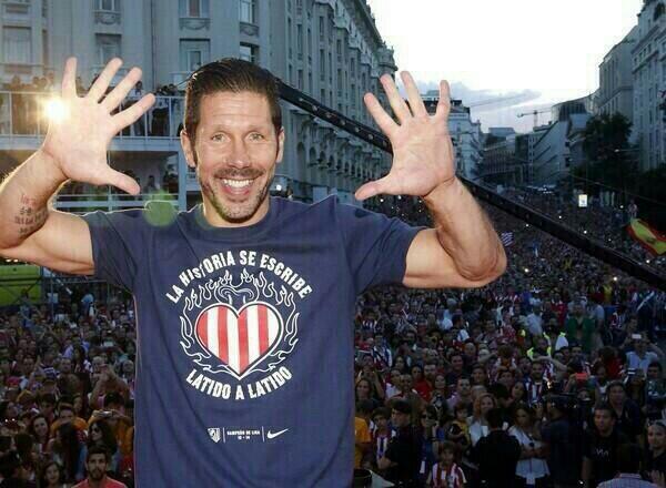 FrasesRMCF's tweet photo. Oye Cholo, ¿Cuántas Copas de Europa tiene el Real Madrid? http://t.co/iWUE5TwzXW