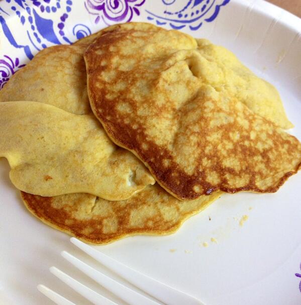 CoachCathyB's tweet photo. Yum morning camping with these @21DayFix approved pancakes! #loseweight #beachbodychallenge #diet #health http://t.co/882HcIGdGD