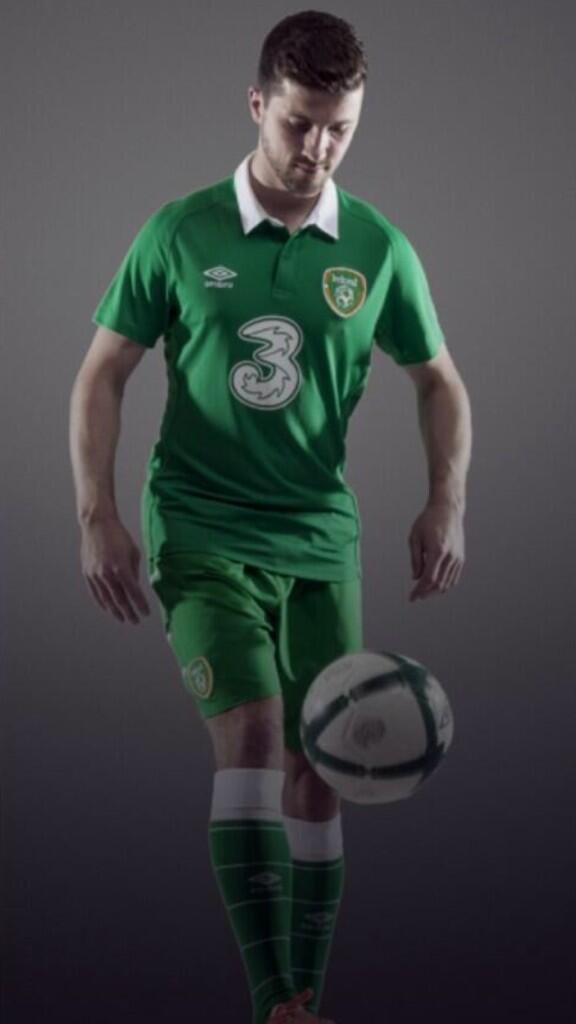 COYBIG's tweet image. If Shane Long scores 1st we'll give the Brand NEW Ireland Home Jersey to someone who RT's this &amp;amp; Follows Us! #COYBIG