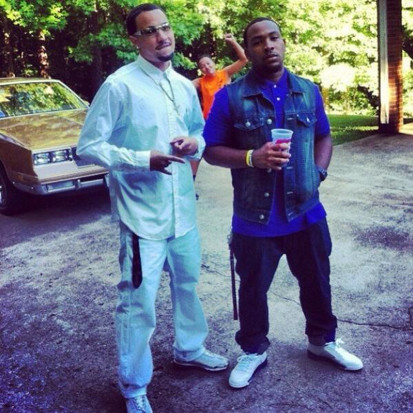 JoshBarge12's tweet image. Happy Birthday to the fam, we done been thru it all and me and lil bruh still holdin it down @TevinMcCoy #one #fam1st