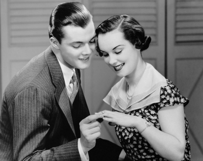 sensiblepeach's tweet photo. What are your thoughts? “@marieclaire: Is "going dutch" on an engagement ring a thing? http://t.co/fkN9ak3g5N http://t.co/ImTzRr8nwb”