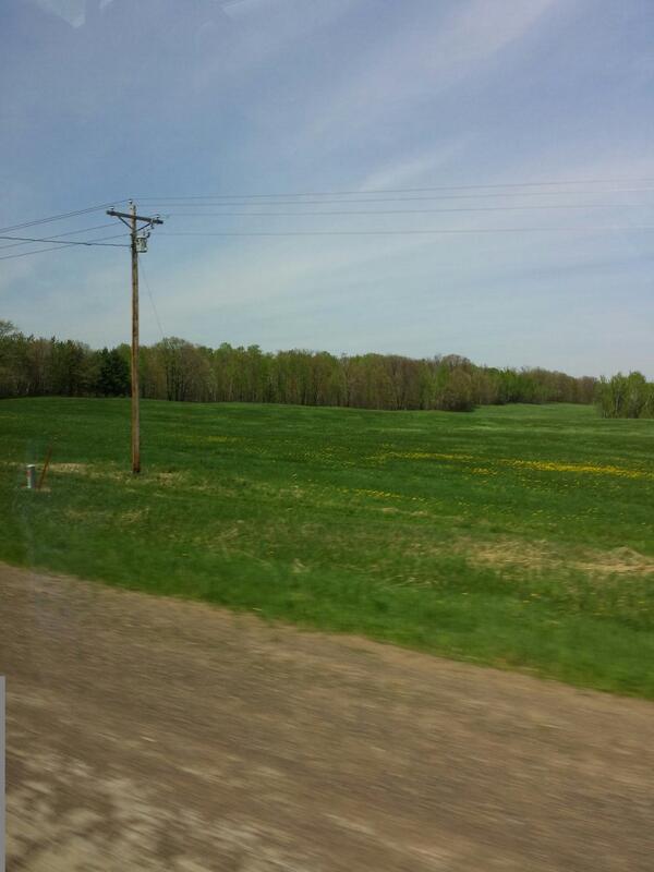 chrism8650's tweet photo. Were I wish I lived
#inthemiddleofnowhere http://t.co/Y6ul6GHmGw