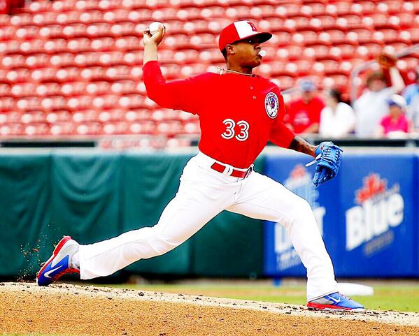 STR0's tweet photo. Dreams worth more than money! #dreamchasers #HDMH @Nike @nikebaseball #bubbleswag http://t.co/jVbgOkkjY9