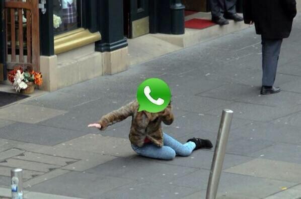 MarkTacher's tweet photo. ¿Qué se cayó WhatsApp? #ForeverGeek http://t.co/mkZvyL6xgb