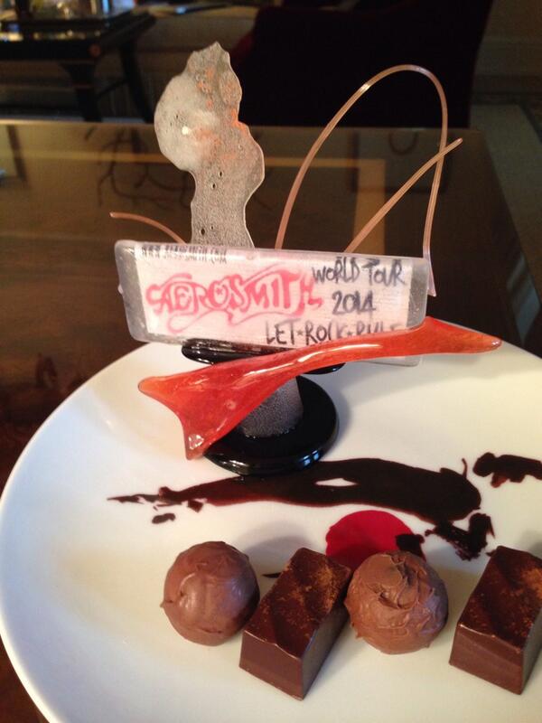 THaerosmith's tweet photo. It's good to be in the band. http://t.co/GHNtVy0fvu