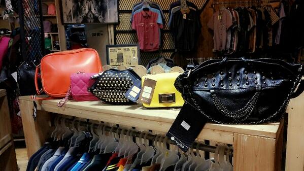 Mr.Brightside tweet media