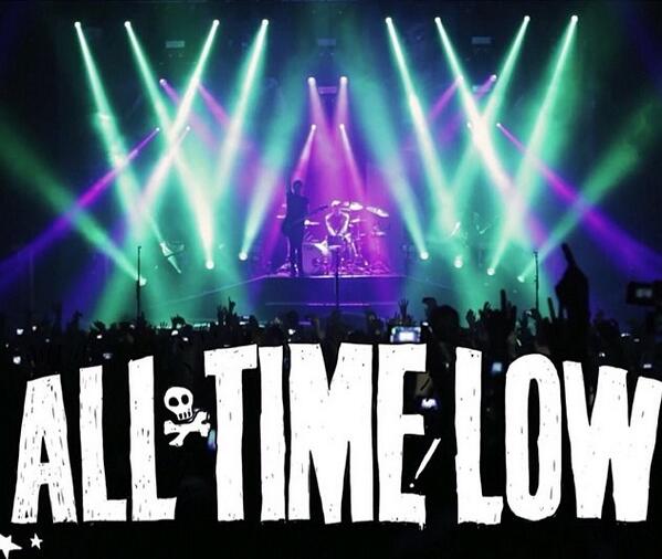 hopelessrecords's tweet photo. 😘 @AllTimeLow are great! http://t.co/yeed6paAar