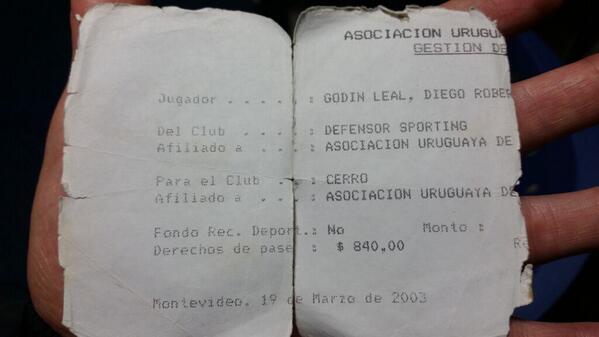rafacotelo's tweet photo. $ 840 ó
U$S 37 ó
€ 27
Eso fue lo que pagó @CACerro_oficial por Diego Godin hace 11 años, cuando él tenía 17 años. http://t.co/S77wMzEf8E