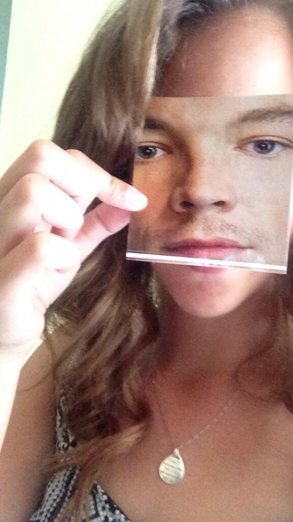 diplo's tweet photo. lemme see ur best #dipface http://t.co/bsIGrCoz39