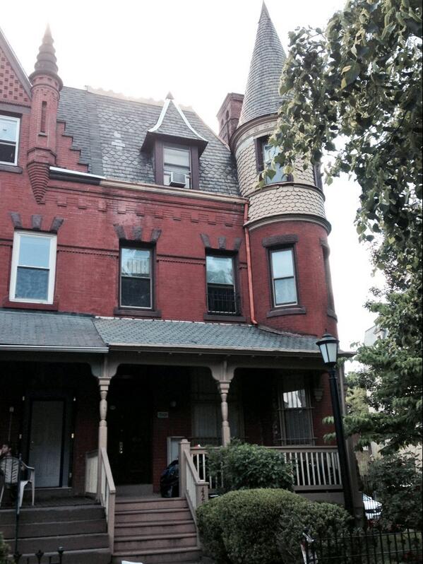 Seb_JuicyJ's tweet photo. It's been real 420 S 42nd aka Thugz Mansion. Great year with some of the best people I've known!! http://t.co/rsWN47uKdX