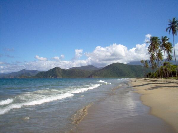 Dehoniana's tweet photo. Playa la Rosa , Puerto Cabello Venezuela http://t.co/Y8Kcfnwpt9