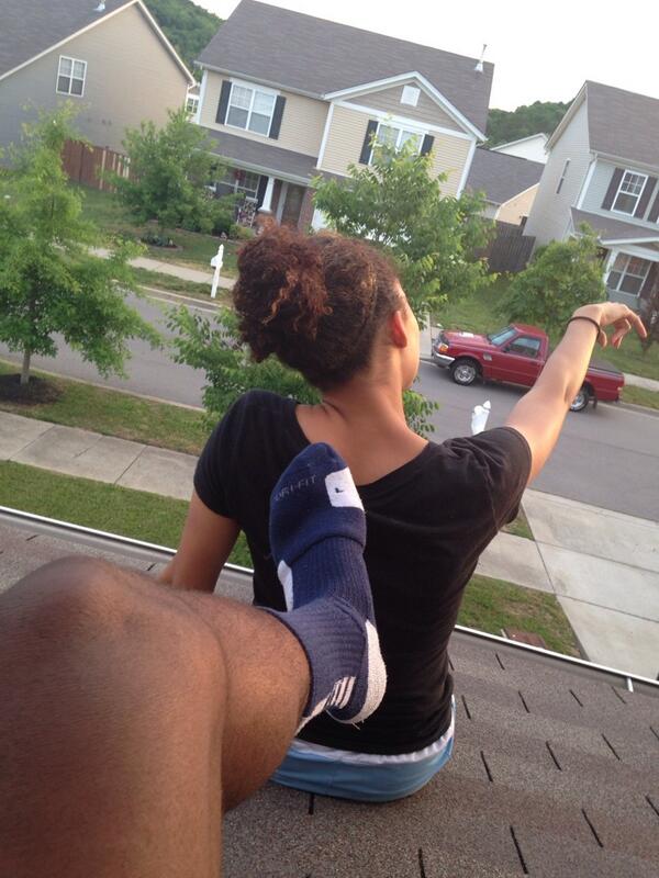 Yungdeltafish 50 Rt And Ima Kick Her Ass Off This Roof T Co Cp6sxpsbne Yungdeltafish 50 Rt And Ima Kick Her Ass Off This Roof T Co Cp6sxpsbne