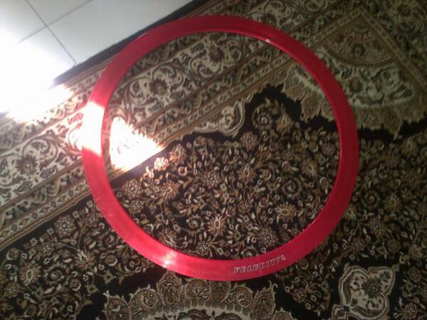 siscaalexandra's tweet photo. .WTS BU banget Rims Velocity B43 Red+Deli moda + ban dalem|IDR 500k nego|083814569989 @MegaBikeshop http://t.co/xUo4DzXbj2