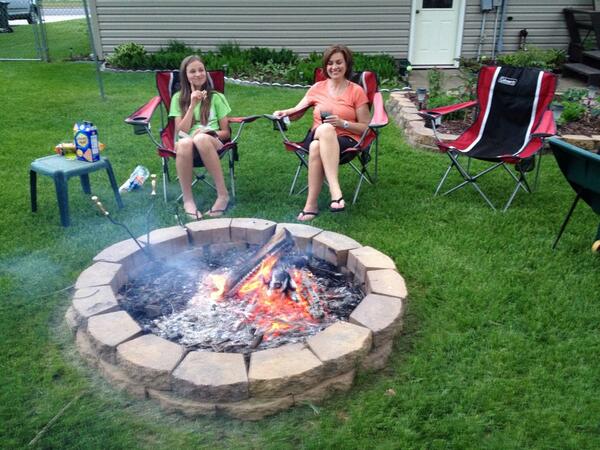 paulTennyson1's tweet photo. S'more fun!! http://t.co/2tlzYVEQOj