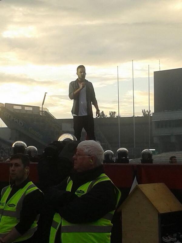 ciaradevlin093's tweet photo. What an amazing night♥♥ #WWATour @NiallOfficial @Harry_Styles @zaynmalik @Real_Liam_Payne @Louis_Tomlinson ★ http://t.co/mZbLsen8cL