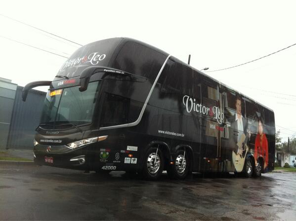 super_design_d's tweet photo. Bus @victoreleo mais um trabalho @super_design_d http://t.co/akkEIBIdcy