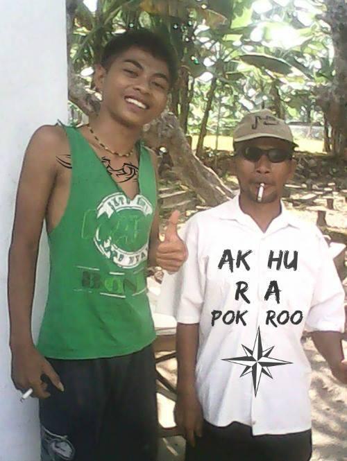 bhaayy's tweet photo. .habiss galii kuburann... exiss dulu :D http://t.co/jE0RLyiOy8