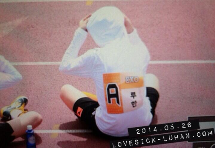 [PREVIEW] 140526 MBC Idol Futsal Championship [33P] BoiQ7WQIQAA2ICE