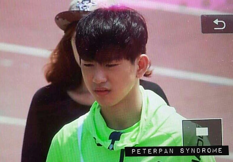 BoiZo8pCcAAuDOg.jpg:large