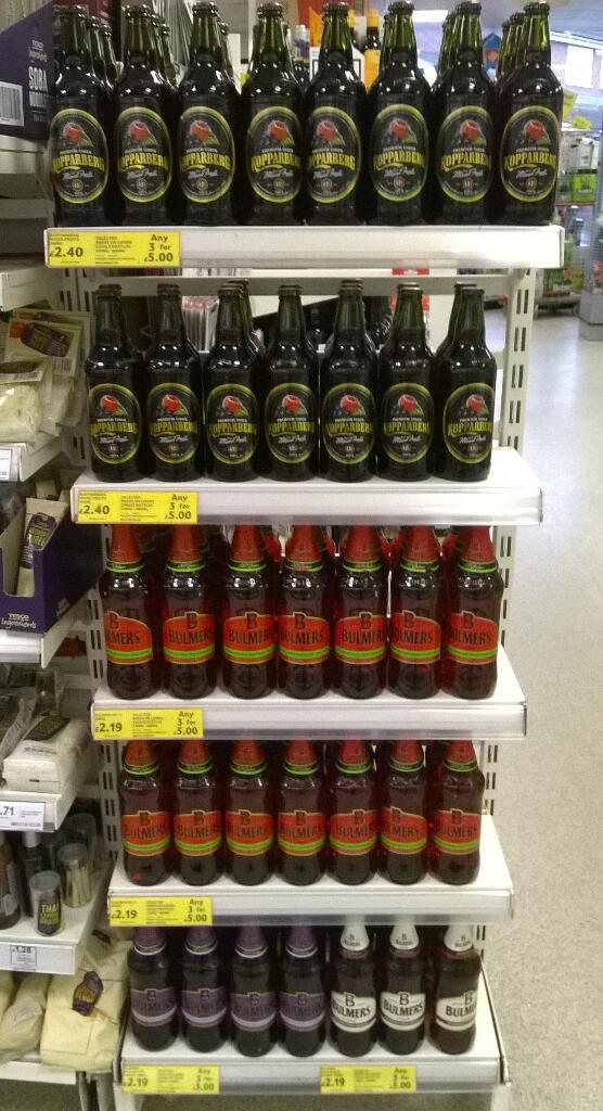 "<a href="/zc0tt/">Scott</a>: Who needs the sun when, all you need is friendship, #bankholsocial " <a href="/alexramsay14/">alex ramsay</a>