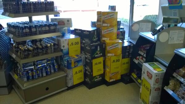 "<a href="/zc0tt/">Scott</a>: Did some one say bank holiday, #readytogo " <a href="/alexramsay14/">alex ramsay</a>