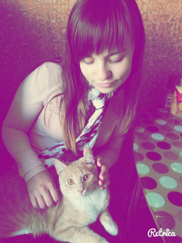 Tini0510's tweet photo. я и кошечка:P http://t.co/Zh2L6Xcc1Z