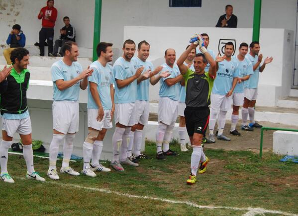 El <a href="/cftrujillo2013/">club futbol trujillo</a> analizará su futuro en la asmblea prevista en junio  bit.ly/1oyDg5M vía <a href="/HOYtrujilloex/">HOY Trujillo</a>
