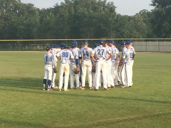 ProspectWire's tweet photo. @ftbteams Chandler 16u preparing for their first matchup of the day against @BeyelBaseball #WSLKickoff http://t.co/NHBTfdu5D9