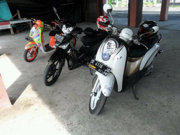 Passcorner's tweet image. Track day mimin sendiri di apit duo @CFB_Bdg at domar - gery - lembang. 😁