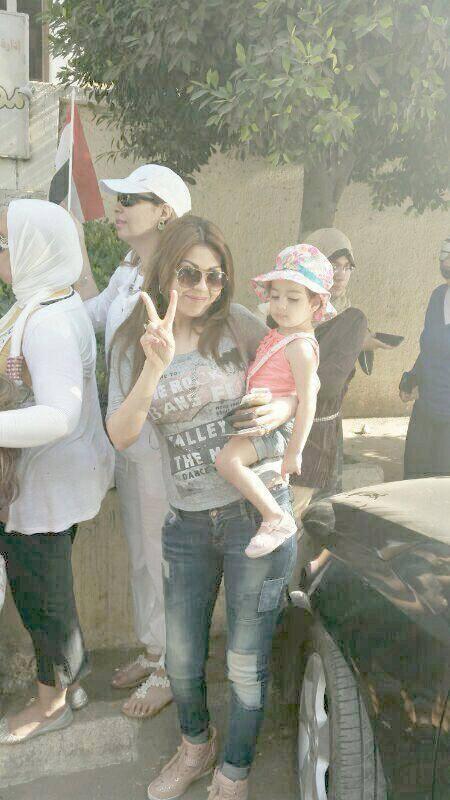 شاهد البوم مصر تنتخب من خلال الرابط : 
#ارفع_علم_بلدك 
facebook.com/media/set/?set…