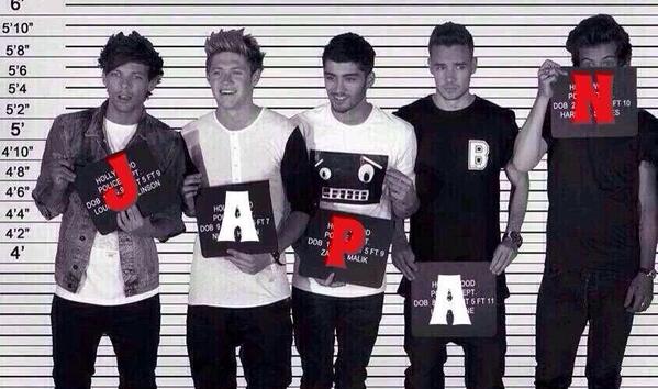 kanon09291's tweet photo. 1Dのライングループ作ったー!!!
入りたい人リツイート(〃ﾟ艸ﾟ)
いっぱいのDirさんと繋がりたい。
グループに入ったら
みんなタメで話そー(｀・∀・´)
これがルールです☻ http://t.co/B2lREjIJw1