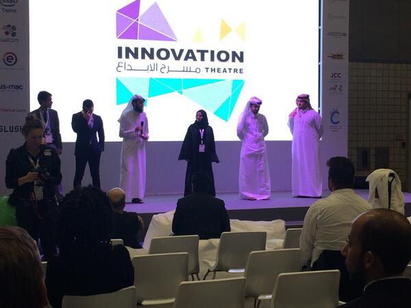 Al_Saadi81's tweet photo. الشباب يعرضون مشاريعهم في مسرح الإبداع 

@QITCOM
#QITCOM2014 http://t.co/LXKfLRGDDO