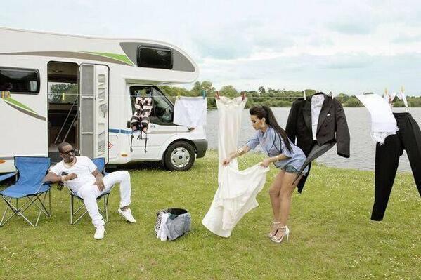 Darrenken's tweet photo. Brilliant pic! #Kimye #honeymooninIreland 🍀🍀🍀 http://t.co/c6s3xX7WOt