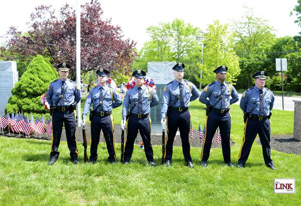 OceanTwpPolice's tweet photo. RT @TheLinkNews: Chief #StevenPeters of the @OceanTwpPolice and the 2014 Memorial Day Honor Guard http://t.co/TDg9pdP8y0